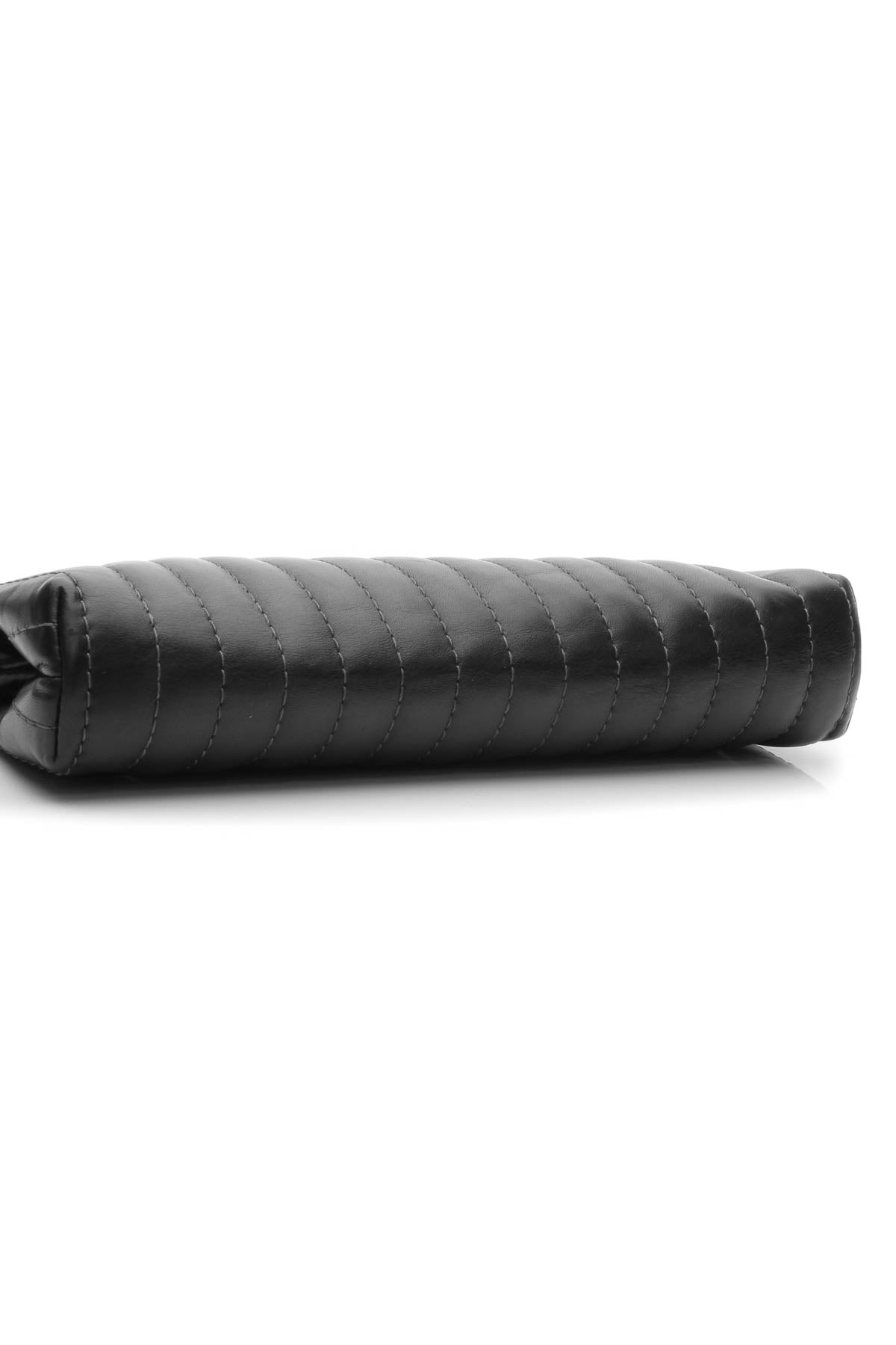 Vertical Stitch Kiss Lock Clutch Bag - Black - image 4