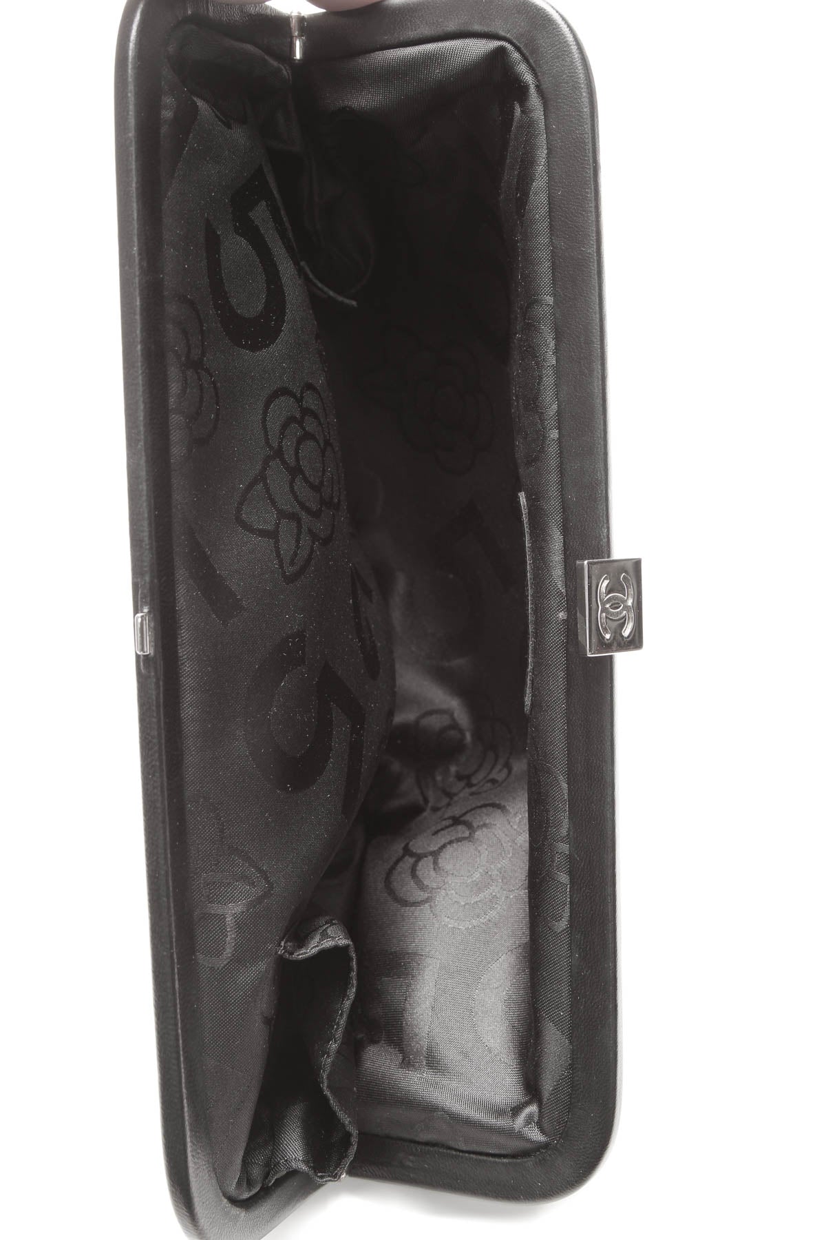 Vertical Stitch Kiss Lock Clutch Bag - Black - image 6