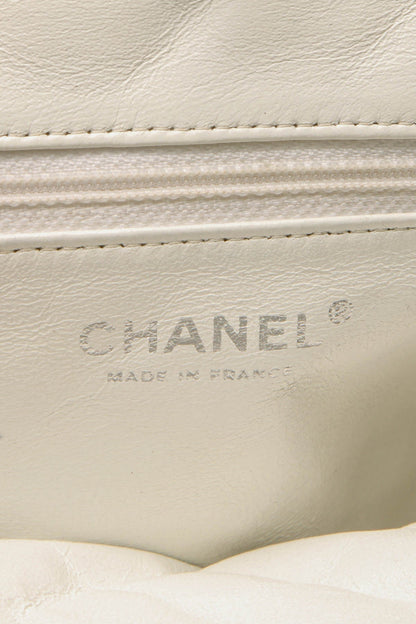 Quilted Timeless Clutch Bag - White - image 9