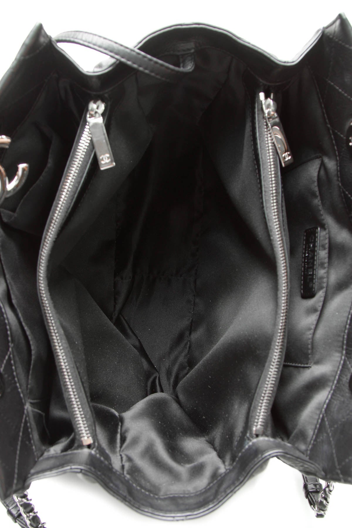 Quilted Tote Bag - Black - image 7