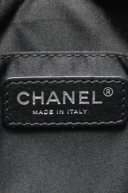Quilted Tote Bag - Black - image 11