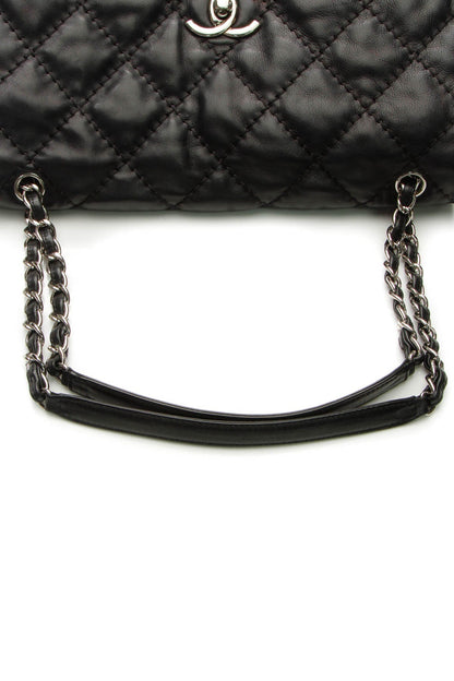 Quilted Soft Flap Bag - Black - image 5