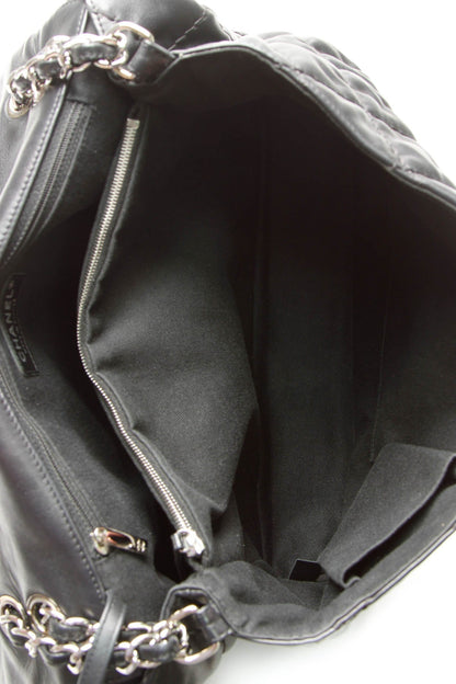 Quilted Soft Flap Bag - Black - image 8