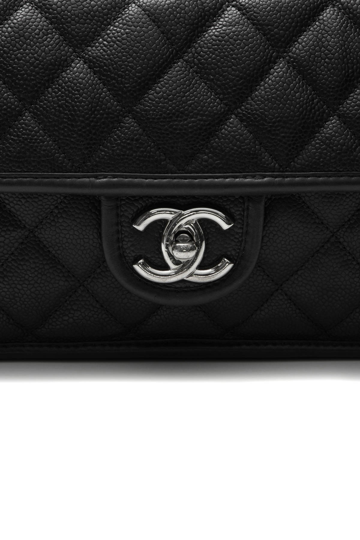 French Riviera Medium Flap Bag - Black - image 8