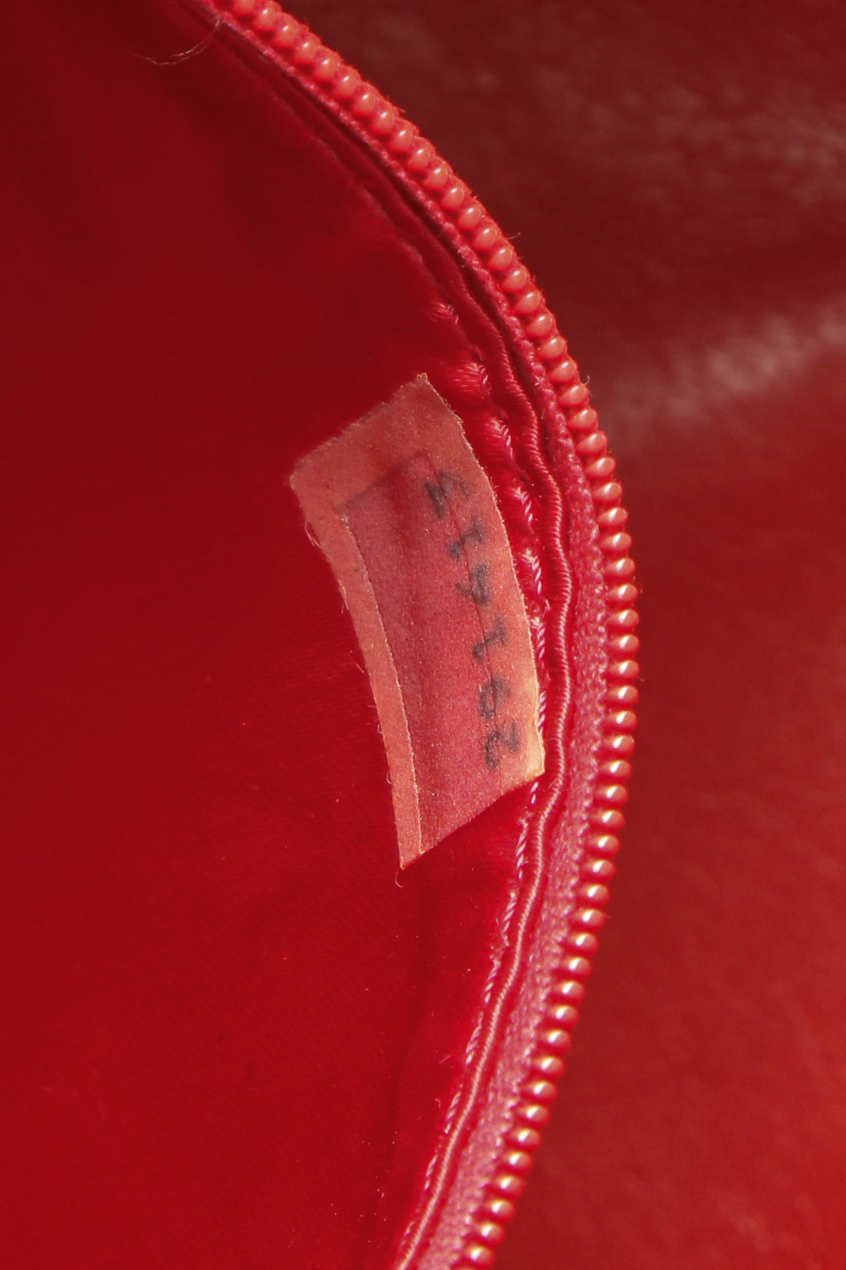 Chanel Vintage CC Chain Shoulder Bag - Red - photo 10