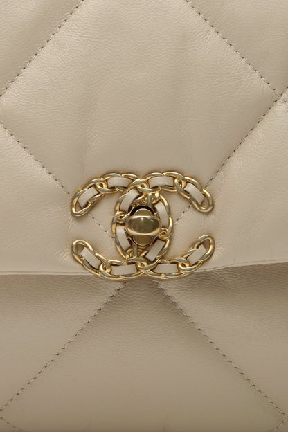 Chanel Quilted Chanel 19 Flap Bag - Beige - photo 7
