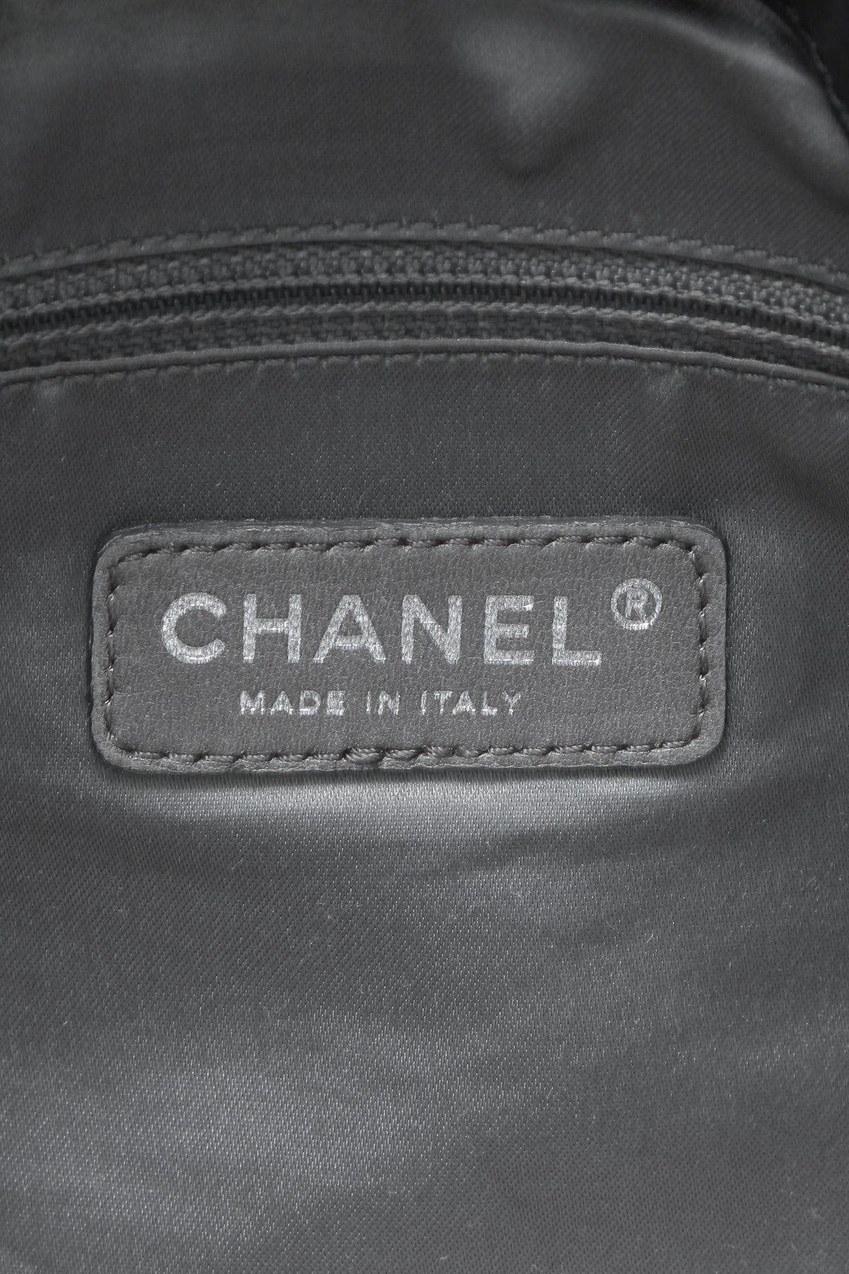 Chanel Modern Chain Flap Bag - Black - photo 8