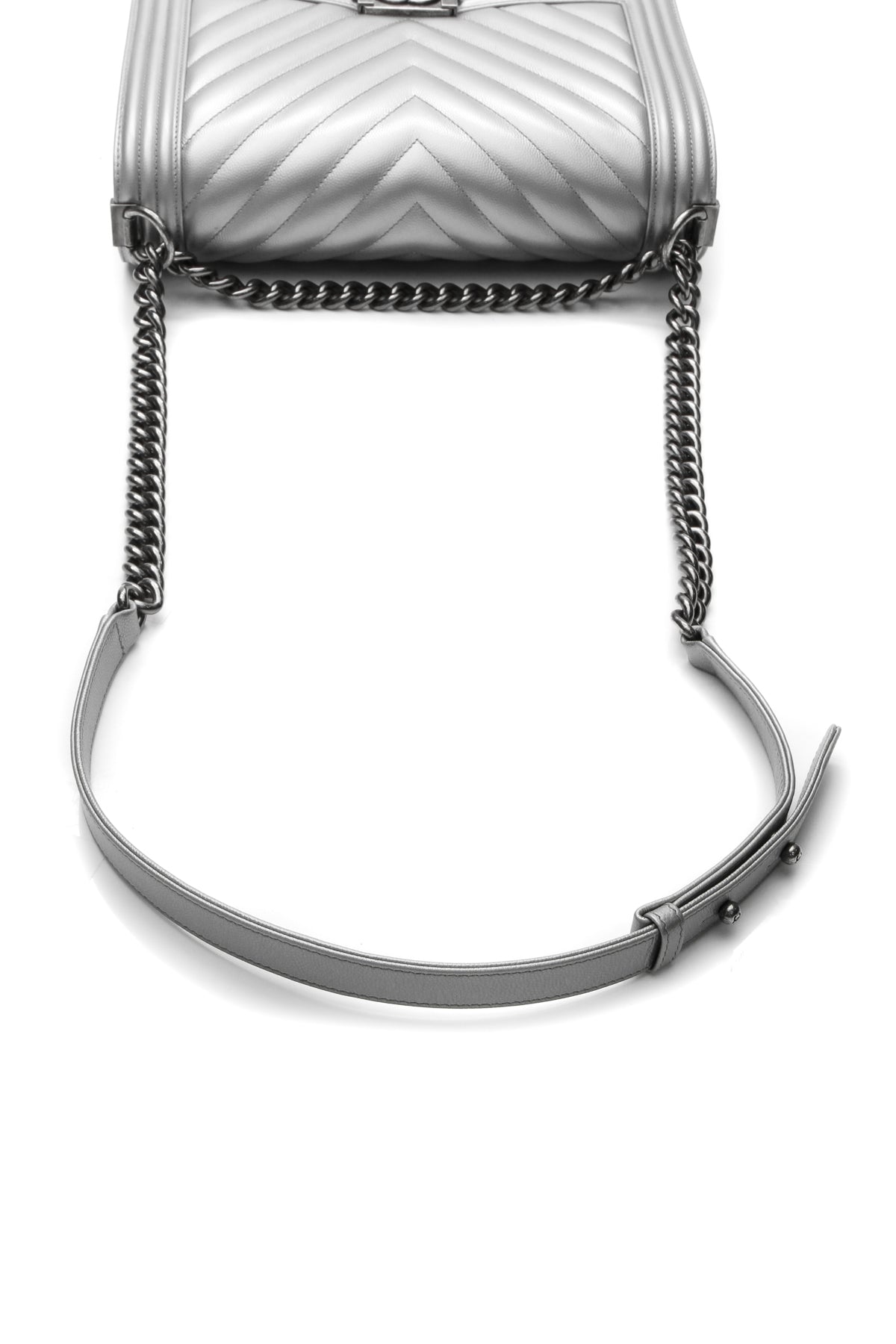 Chanel Chevron New Medium Boy Bag - Metallic Silver - photo 6