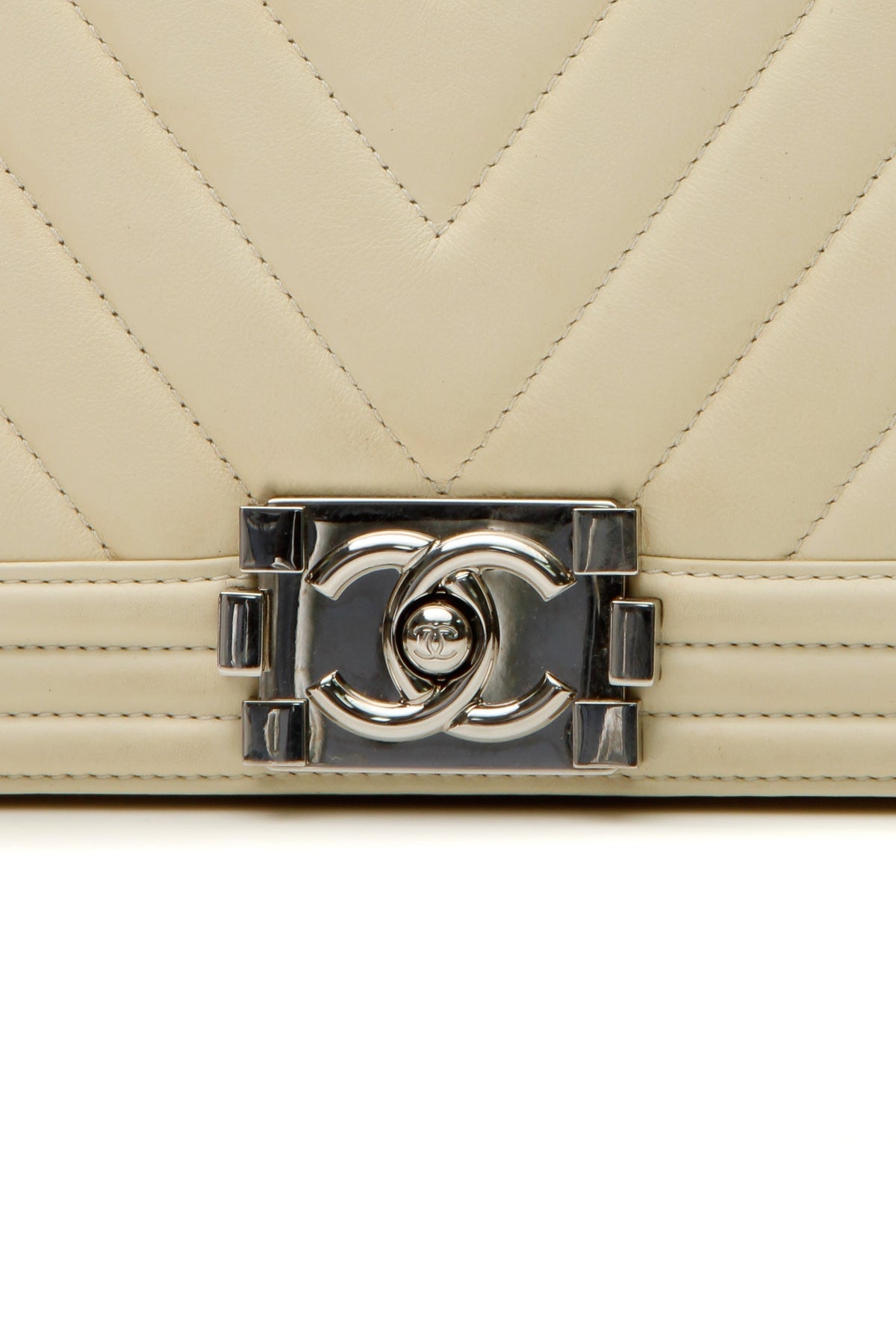 Chevron Old Medium Boy Bag - Ivory - image 8