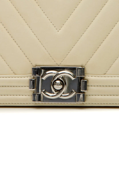 Chevron Old Medium Boy Bag - Ivory - image 8