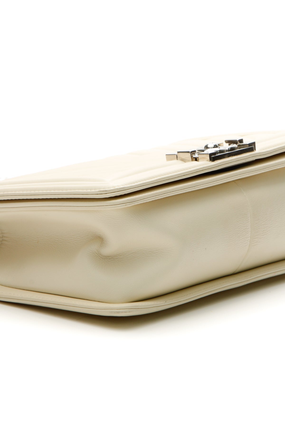 Chevron Old Medium Boy Bag - Ivory - image 5