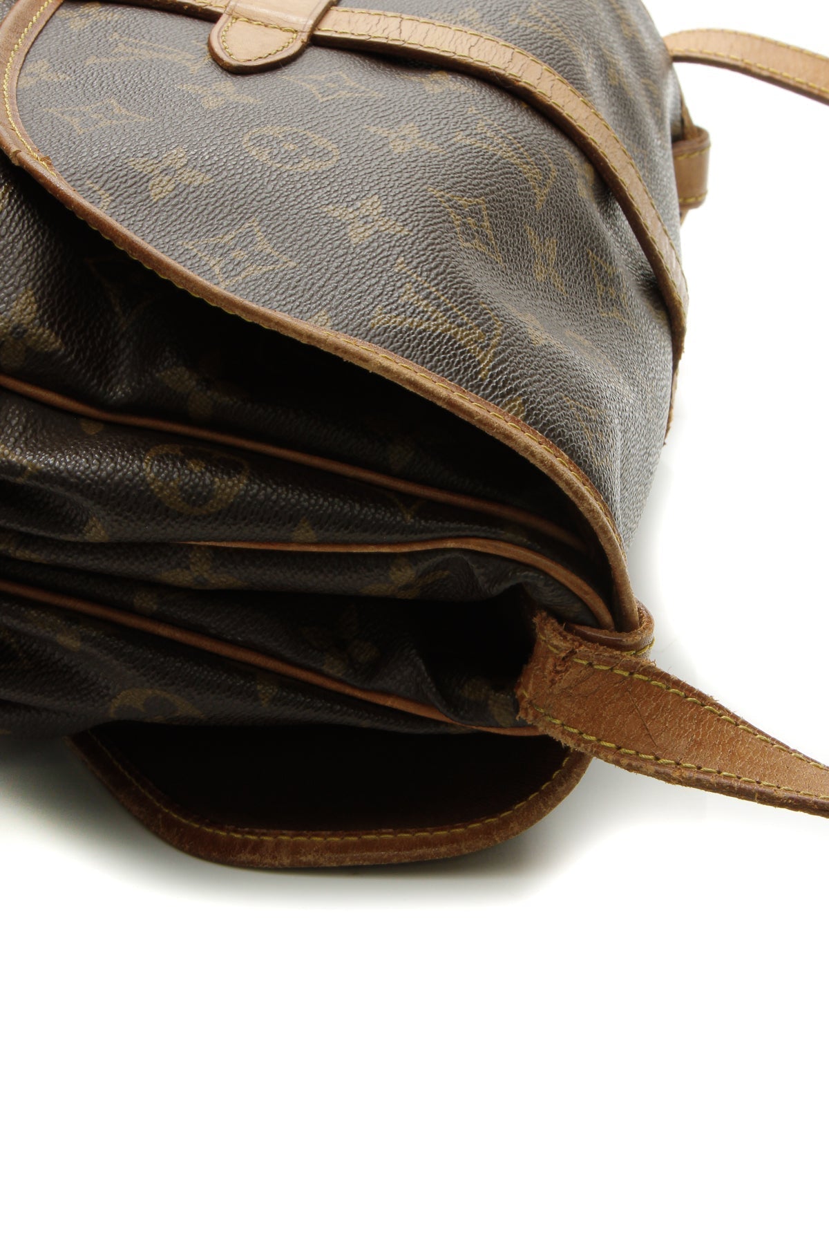 Louis Vuitton Vintage Saumur 30 Messenger Bag - Monogram - photo 9
