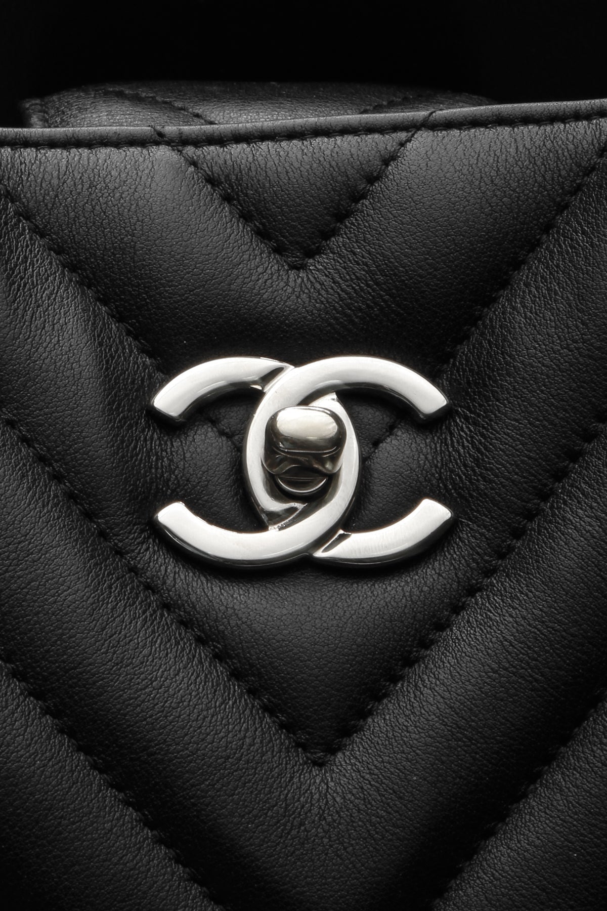 Chevron Tote Bag - Black - image 7