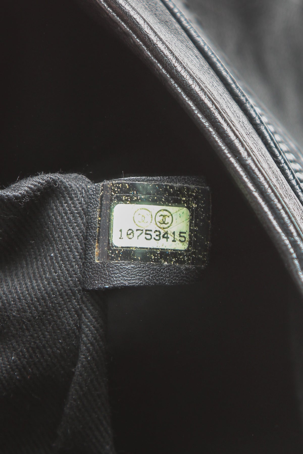 Diamond Stitch Large Messenger Bag - Black - image 9