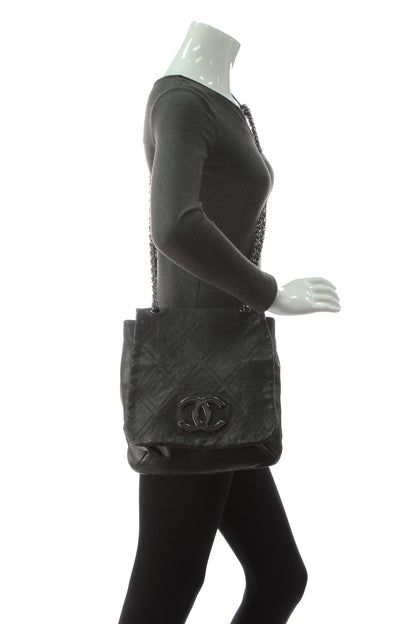 Diamond Stitch Large Messenger Bag - Black - image 2