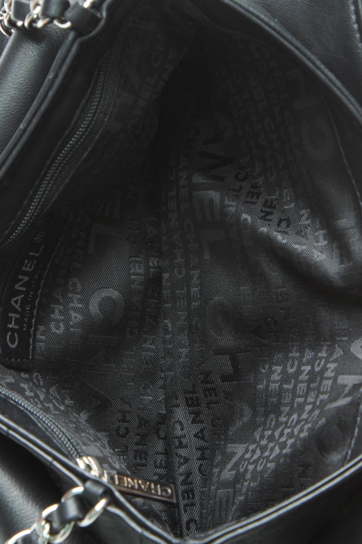 Chanel Camellia No.5 Flap Shoulder Bag - Black - photo 10