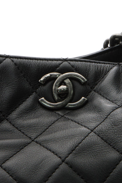 Two-Way Chain Tote Bag - Black - image 6