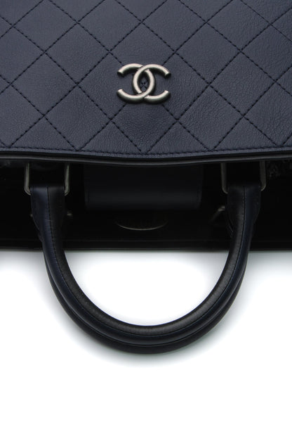 Chanel Bi-Color Medium Shopping Bag - Navy/Black - photo 8