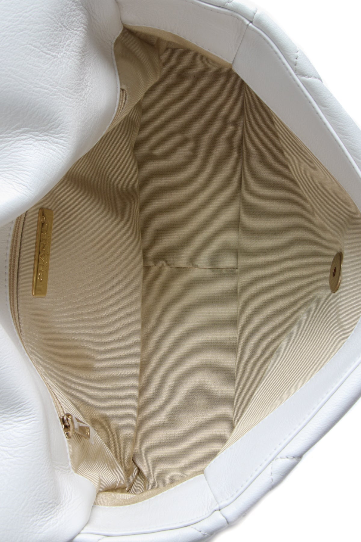 Quilted Large Chanel 19 Flap Bag - White - image 9