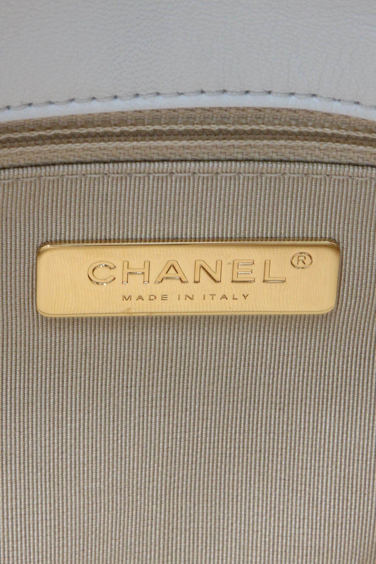 Quilted Large Chanel 19 Flap Bag - White - image 10