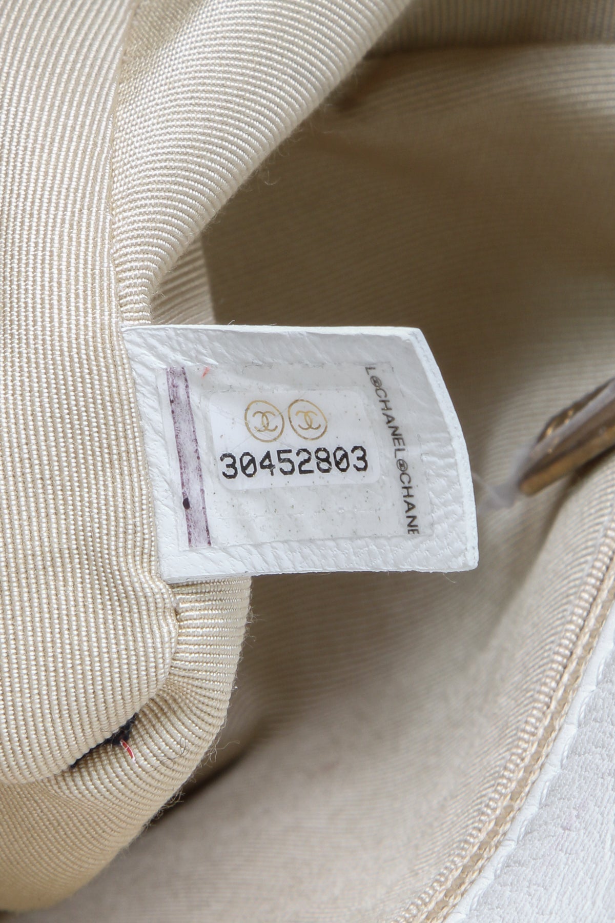 Quilted Large Chanel 19 Flap Bag - White - image 11