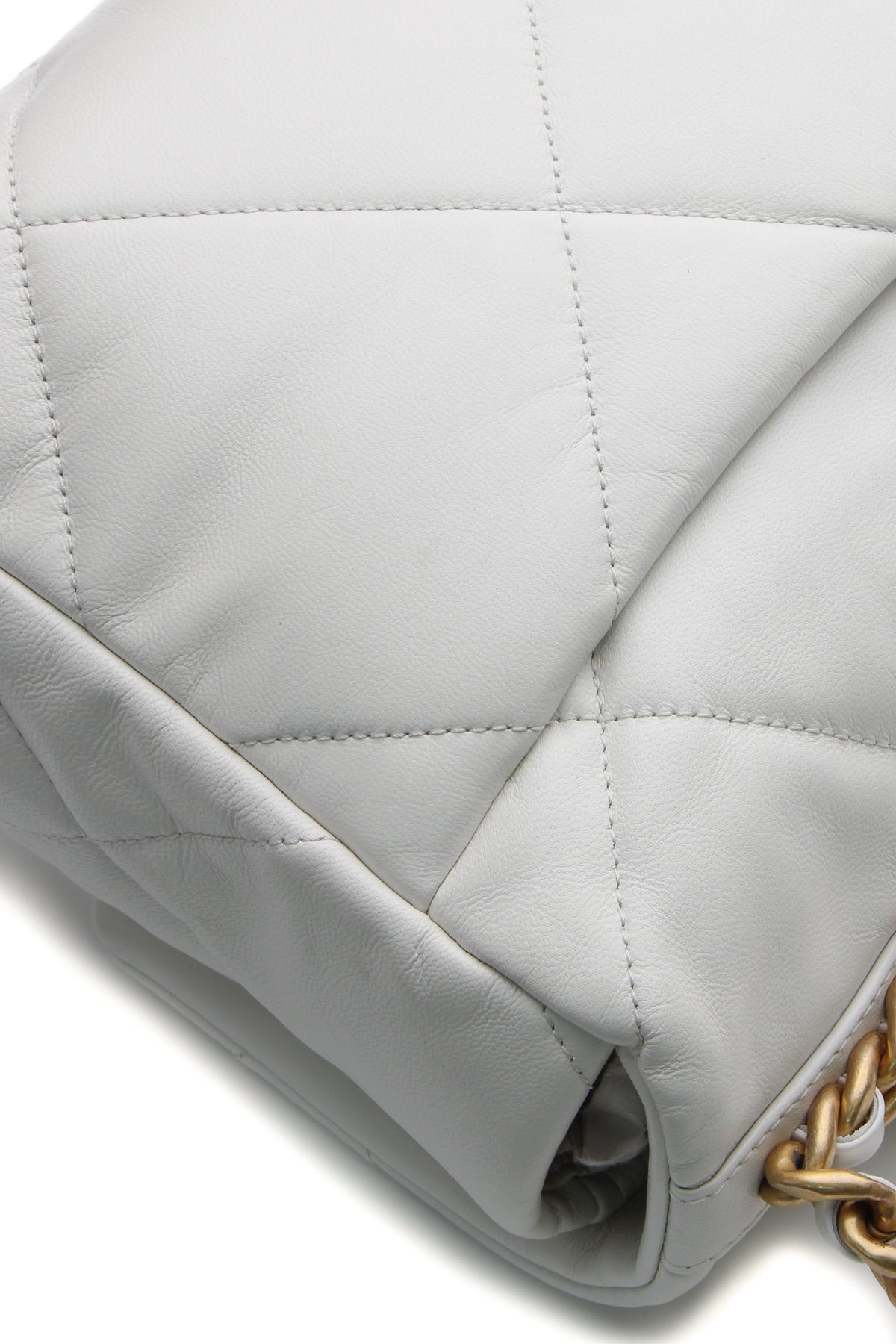 Quilted Large Chanel 19 Flap Bag - White - image 8