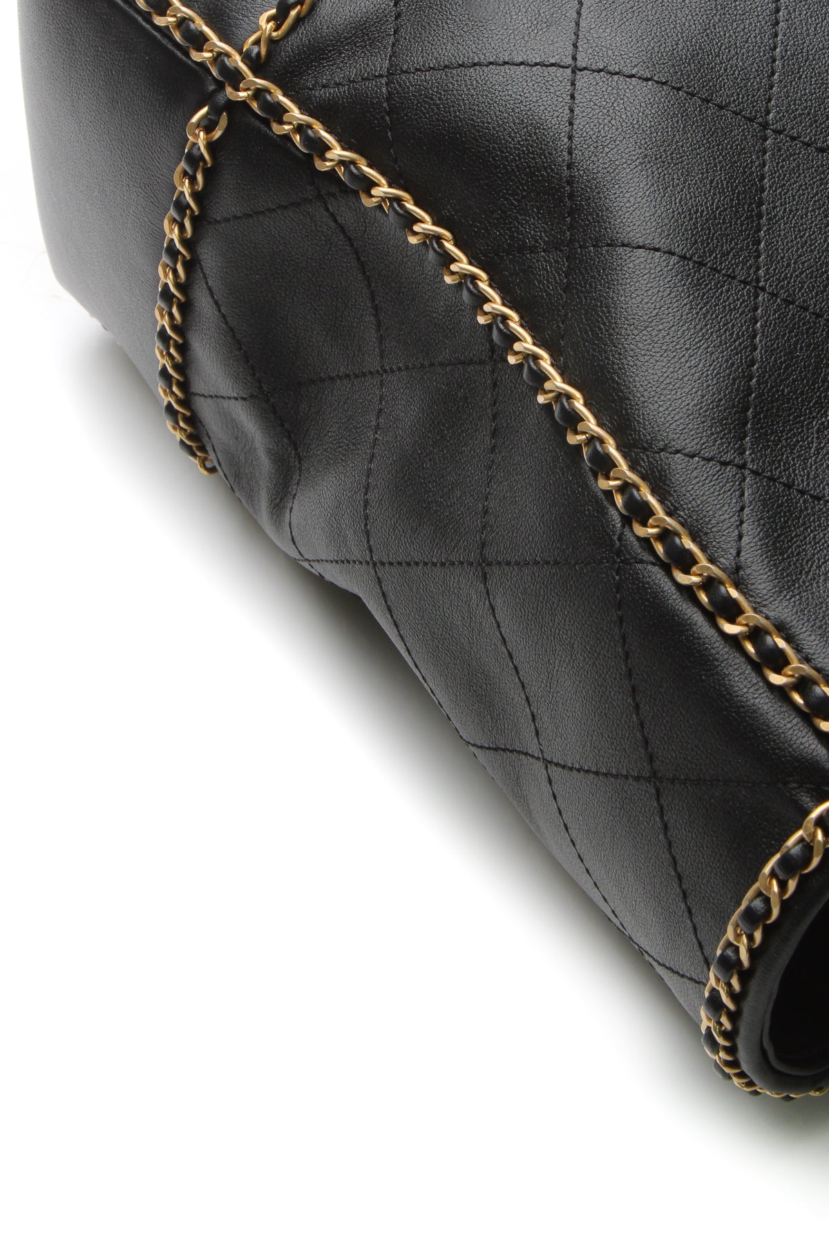 Chain Around Shopping Bag - Black - image 6