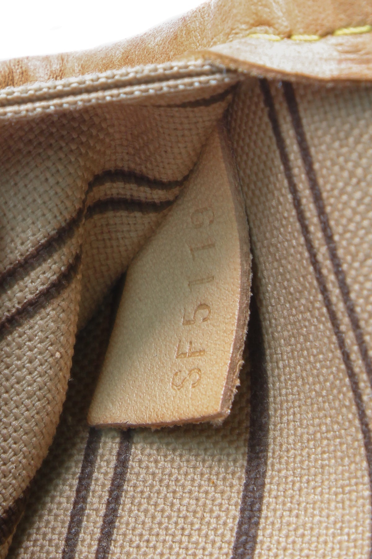 Neverfull MM Tote Bag - Monogram - image 13