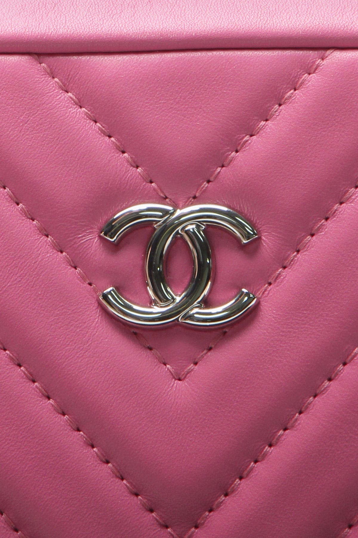 Chanel Promenade Camera Bag - Hot Pink - photo 8