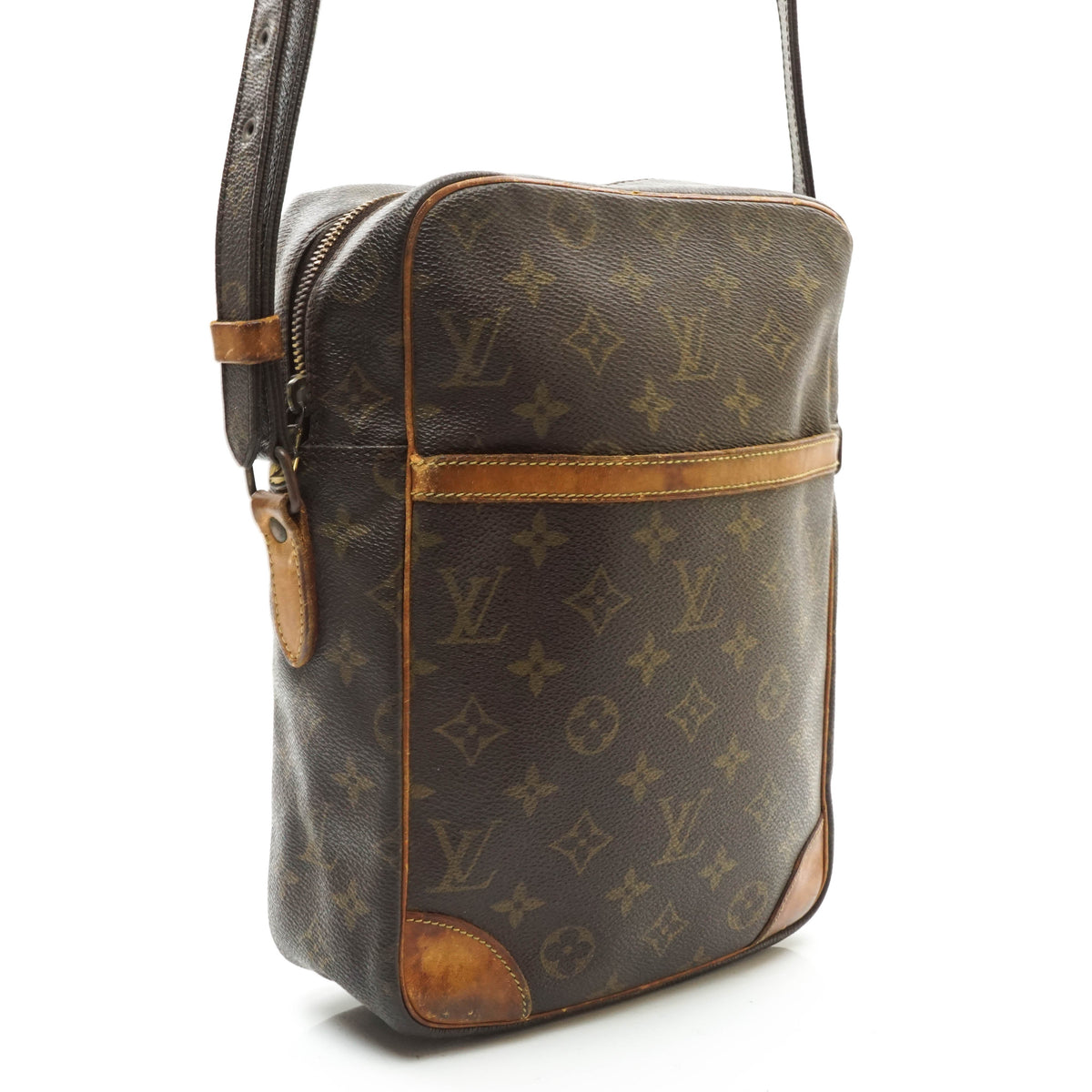 Louis Vuitton Danube Mm Crossbody - image 4
