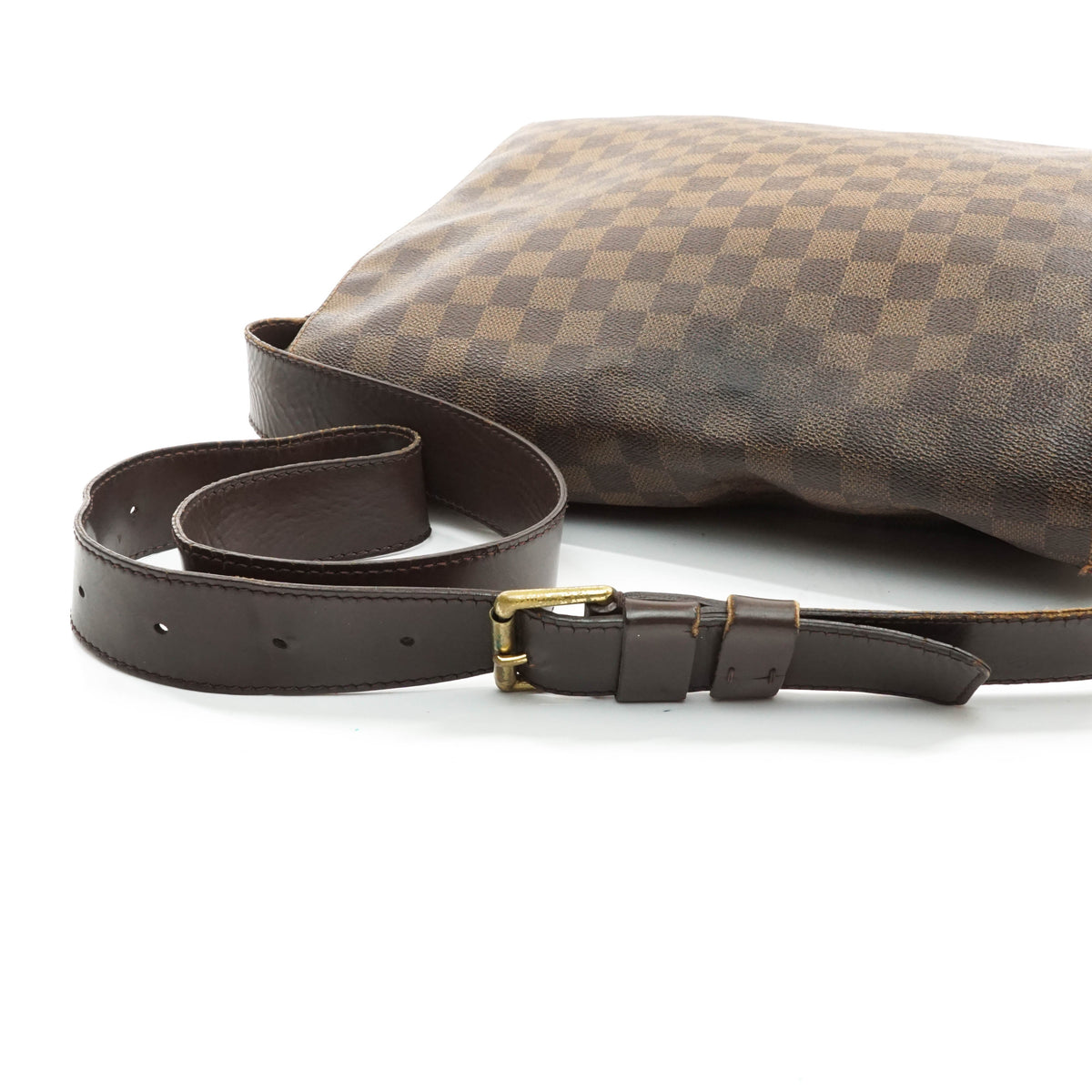 Louis Vuitton Bastille Crossbody - image 5