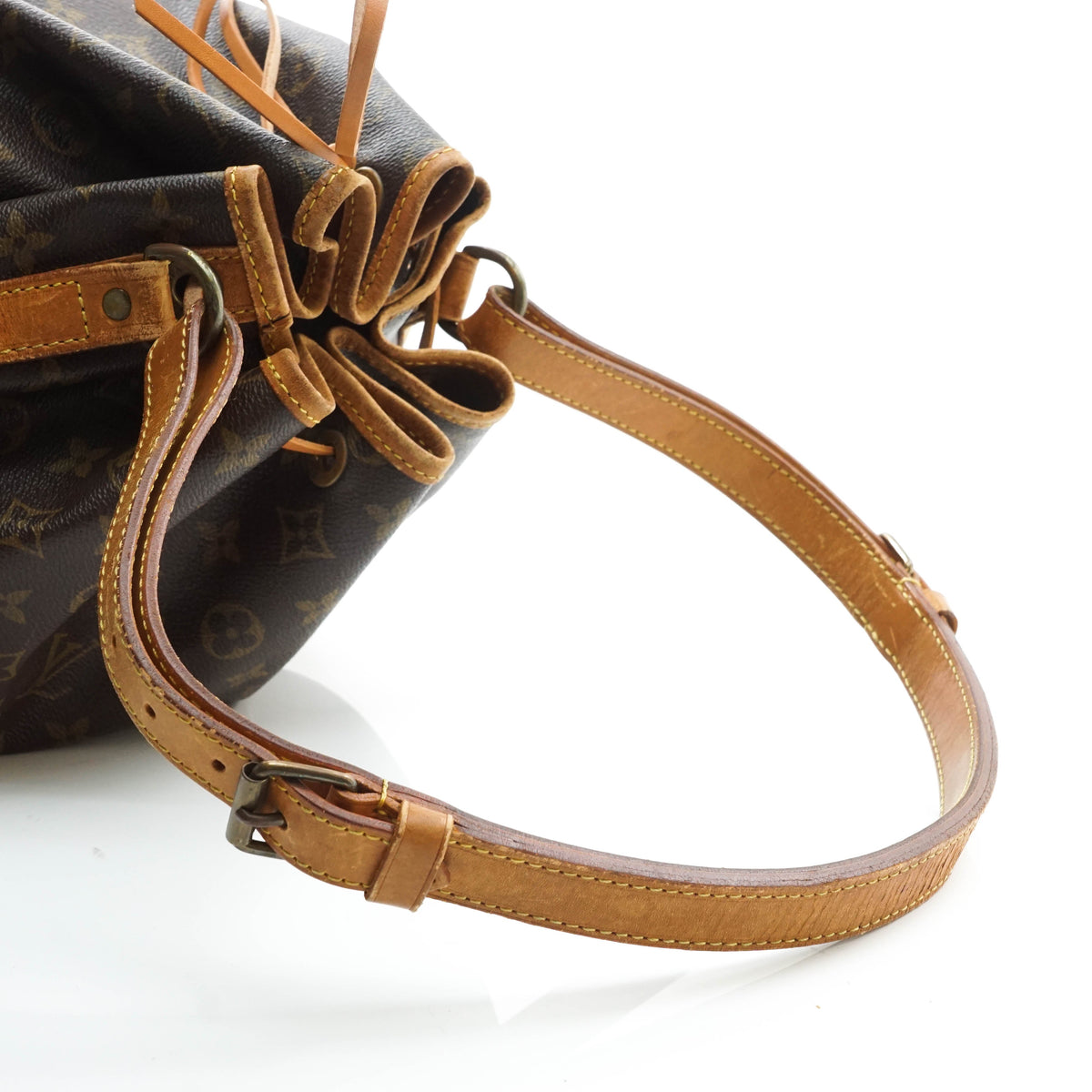 Louis Vuitton Noe Shoulder Bag - image 5