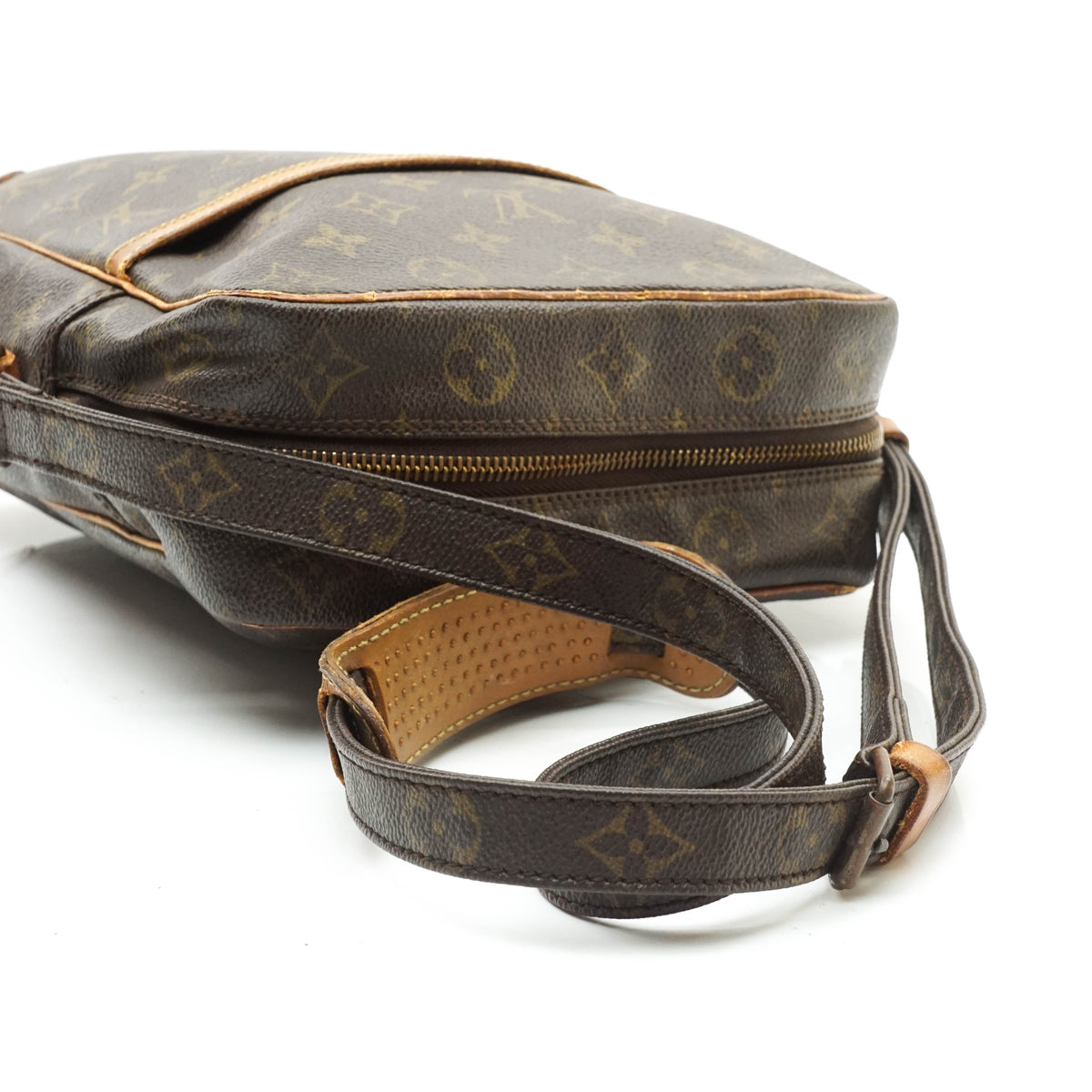 Louis Vuitton Danube Mm Crossbody - photo 5
