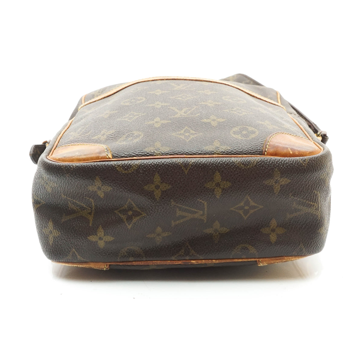 Louis Vuitton Danube Mm Crossbody - photo 6