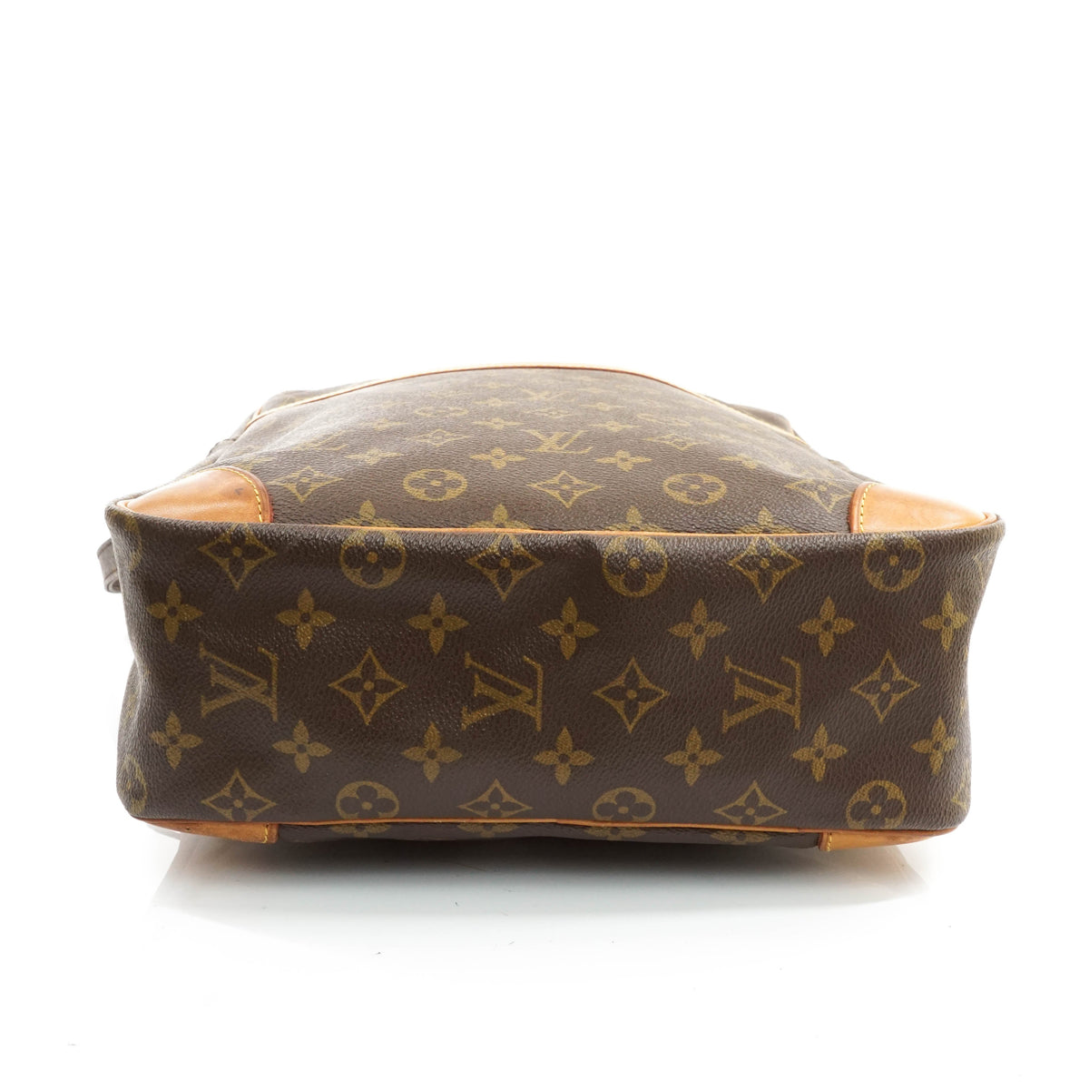 Louis Vuitton Danube Gm Crossbody - photo 6