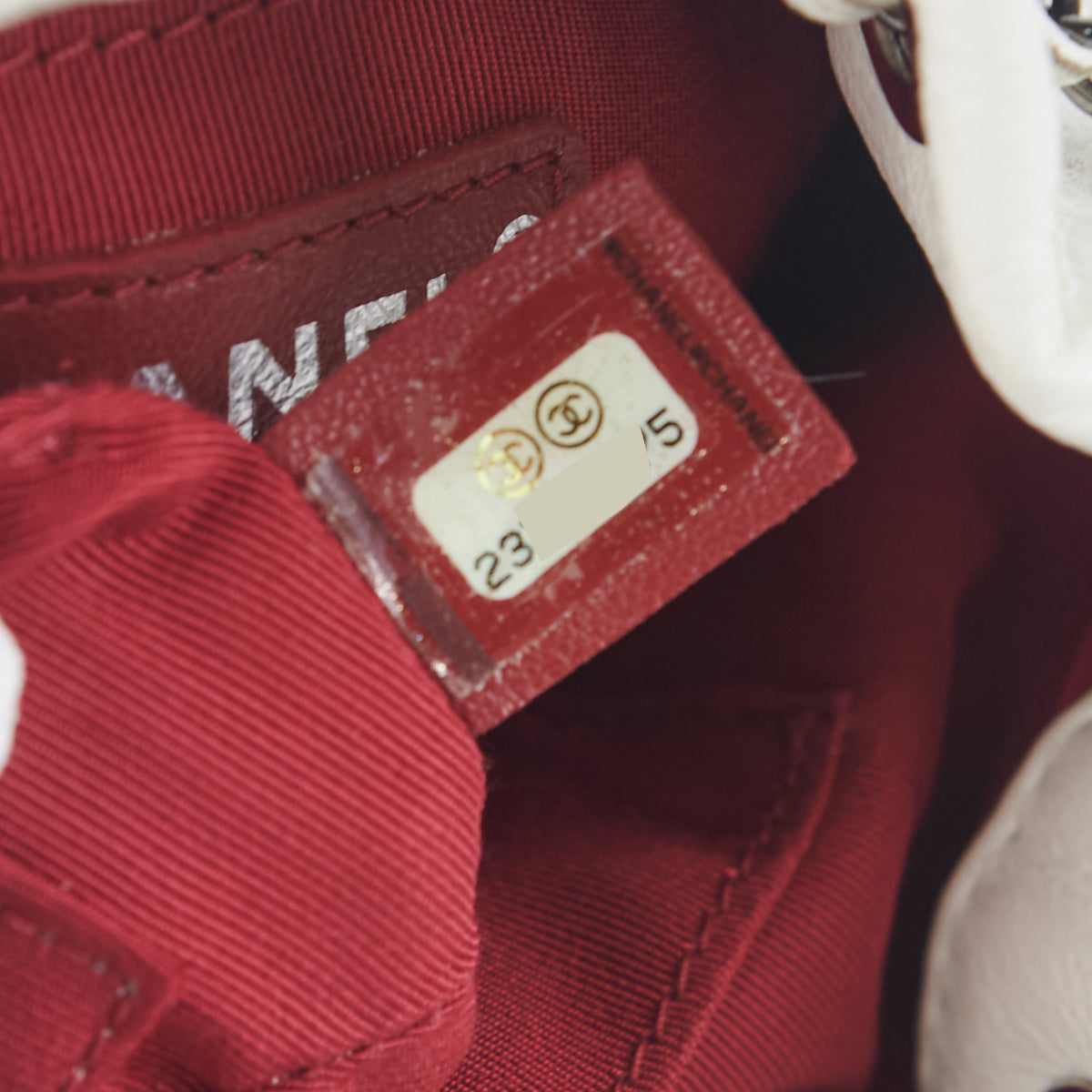 Chanel Gabrielle Drawstring Bucket Bag - photo 14