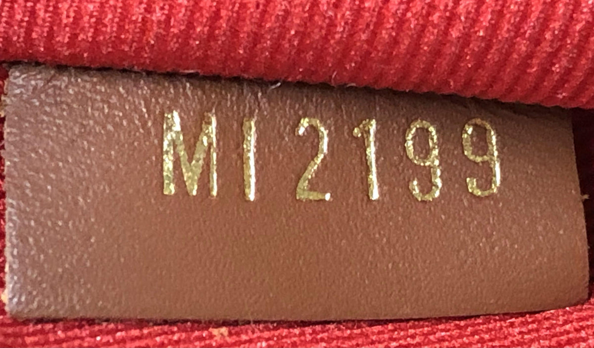Louis Vuitton Bum Bag Monogram Giant Teddy Fleece - image 8