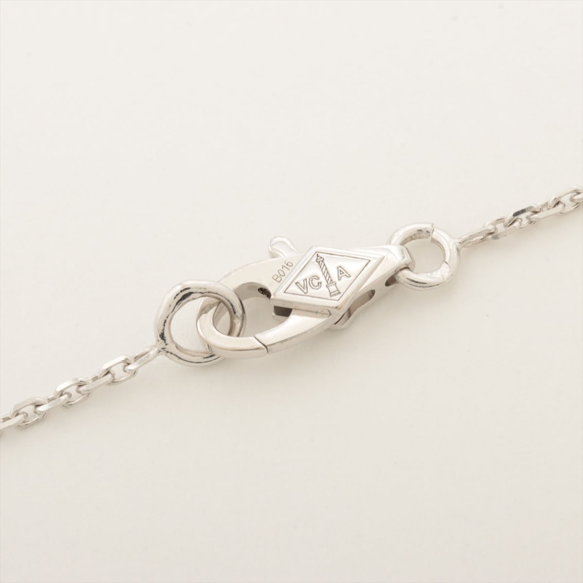 Van Cleef & Arpels Frivole Mini Diamond Necklace White Gold 2022 - photo 5