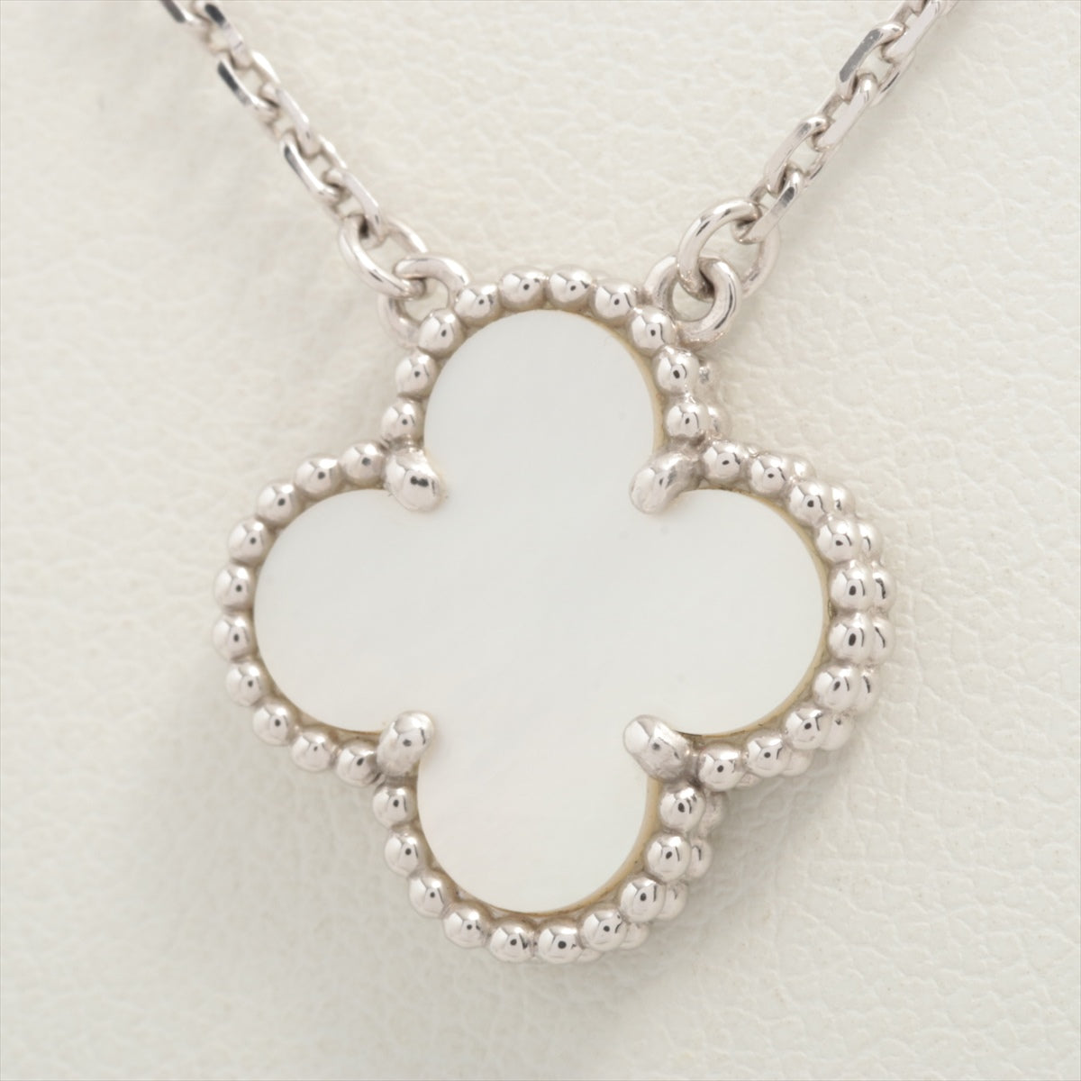 Van Cleef & Arpels white gold Vintage Alhambra White Mother Of Pearl Necklace 2021 - photo 1