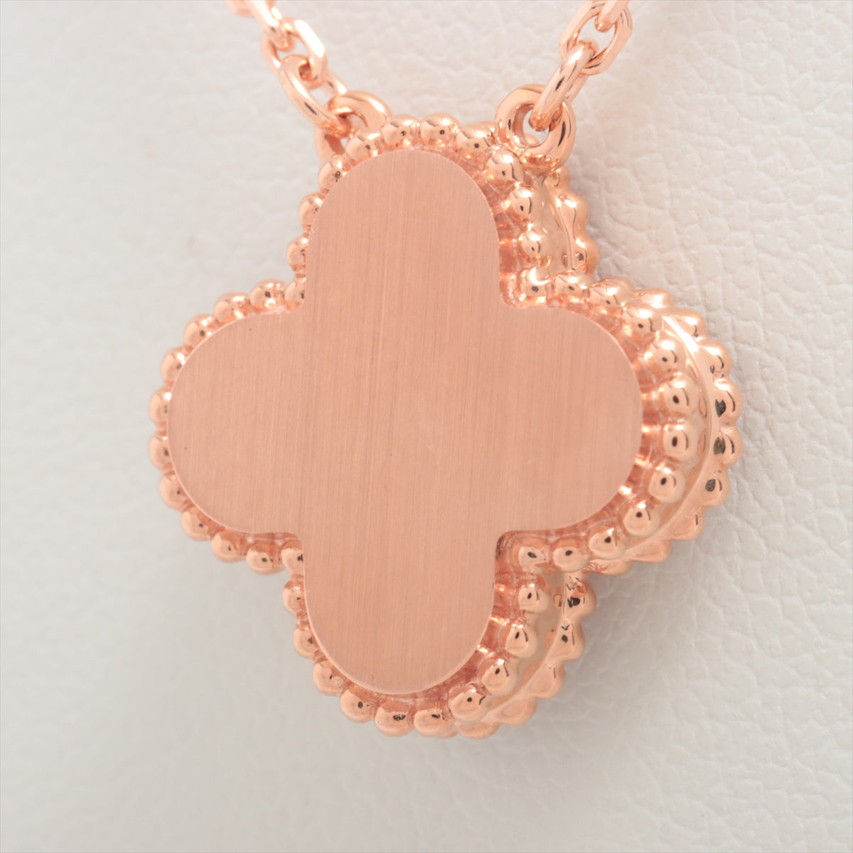 Van Cleef & Arpels Vintage Alhambra Rhodonite Diamond 2021 Holiday Necklace - photo 2