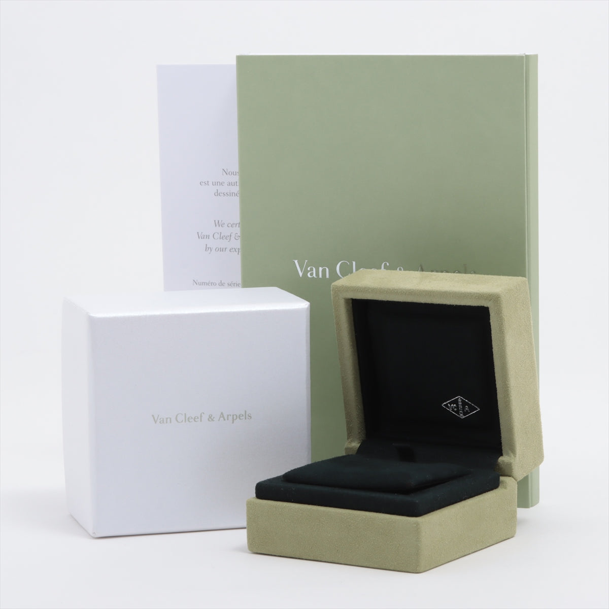 Van Cleef & Arpels Vintage Alhambra Mother of Pearl Necklace 2023 - photo 6