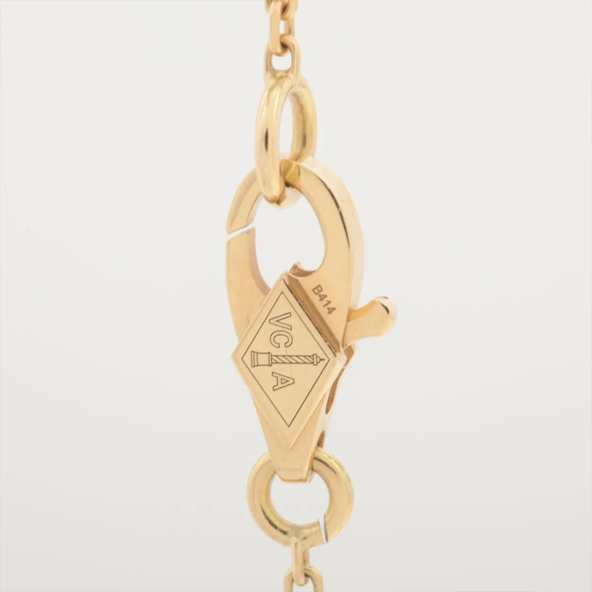 Van Cleef & Arpels Sweet Alhambra Mother of Pearl Necklace - photo 3