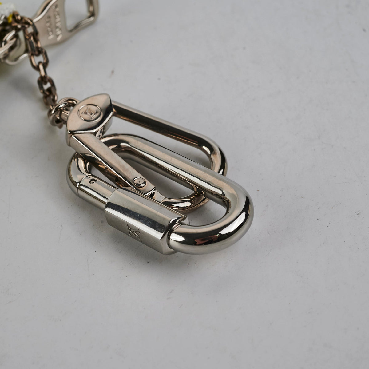 Louis Vuitton Key Holder Yellow - photo 8