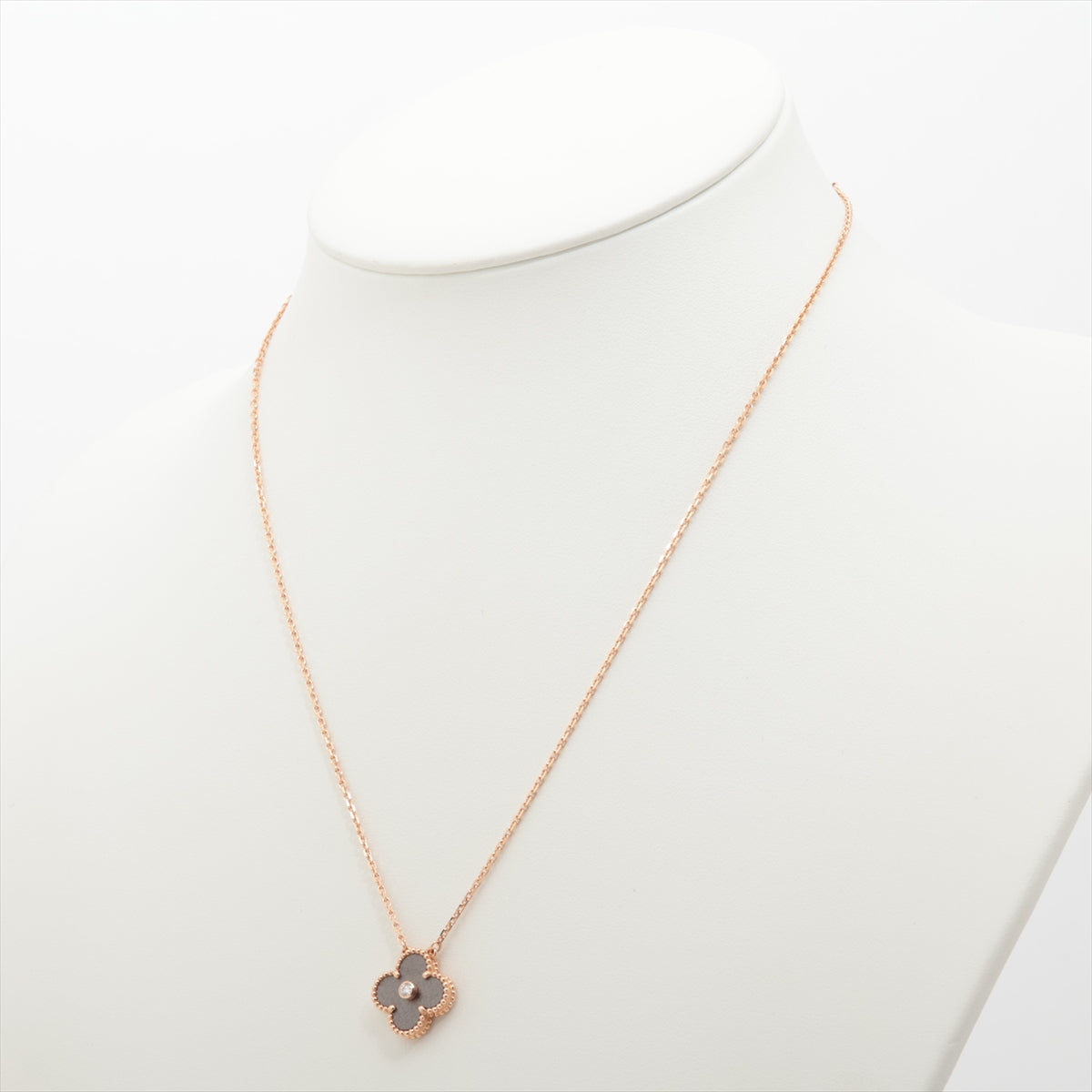 Van Cleef & Arpels Vintage Alhambra Limited Edition 2023 Holiday Pendant Obsidian Diamond Necklace - photo 2
