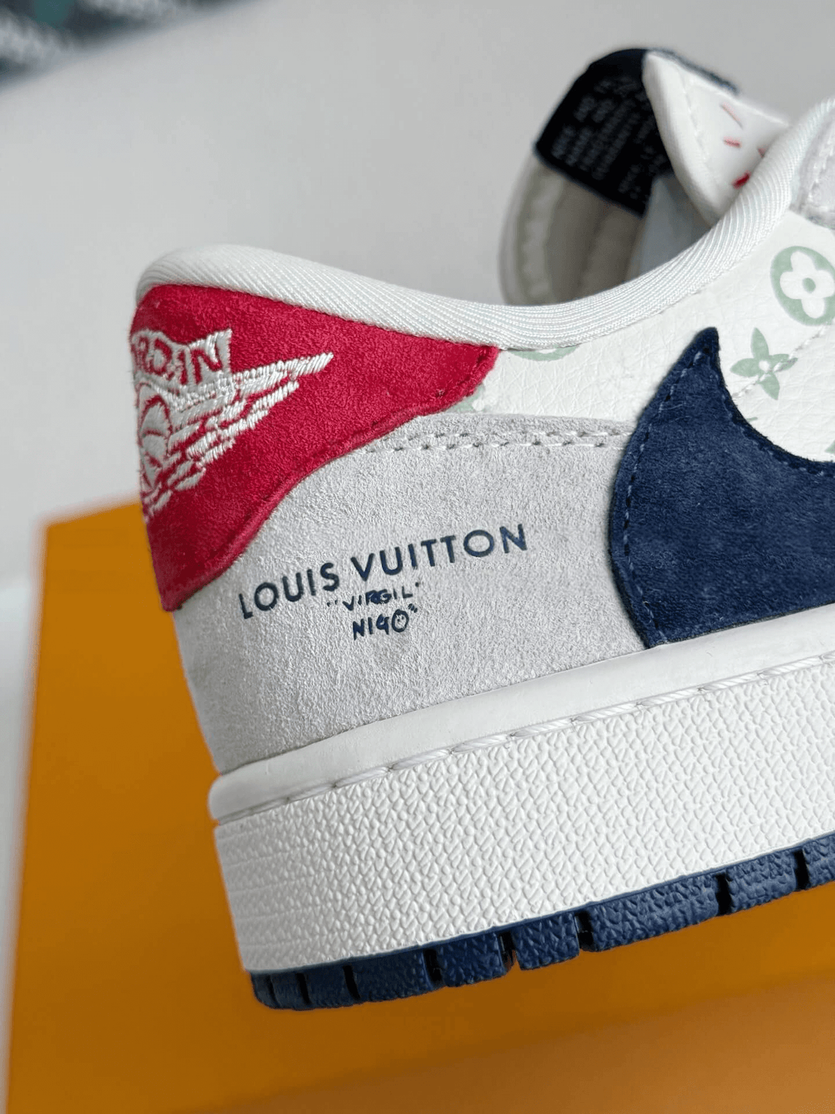 Louis Vuitton x Nike SB Dunk Low White Monogram Navy Red - image 6