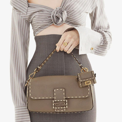 Fendi Baguette Grey Full Grain Leather Bag - photo 5