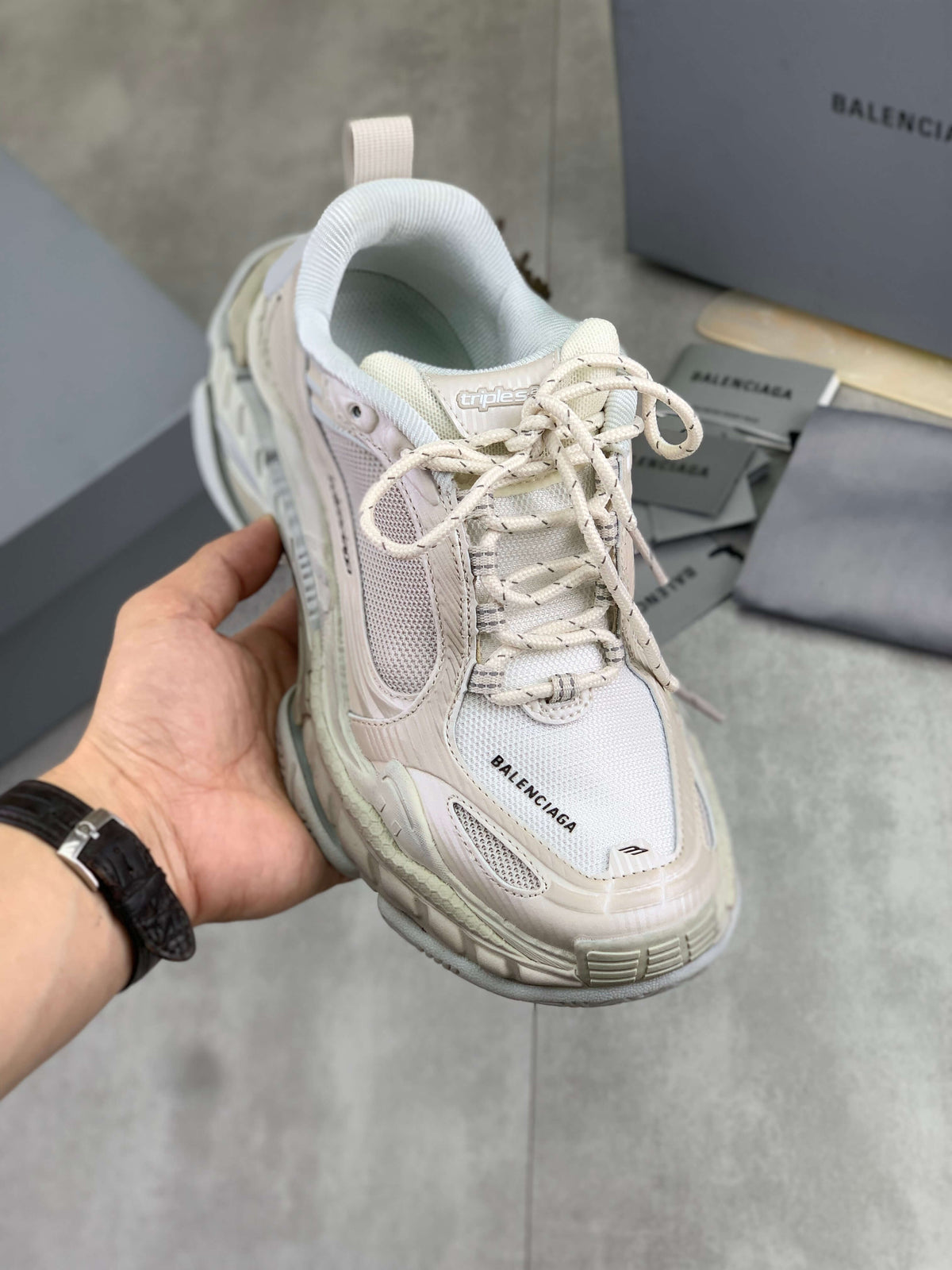 Balenciaga Jet Sneaker - Beige & Off-White - photo 4
