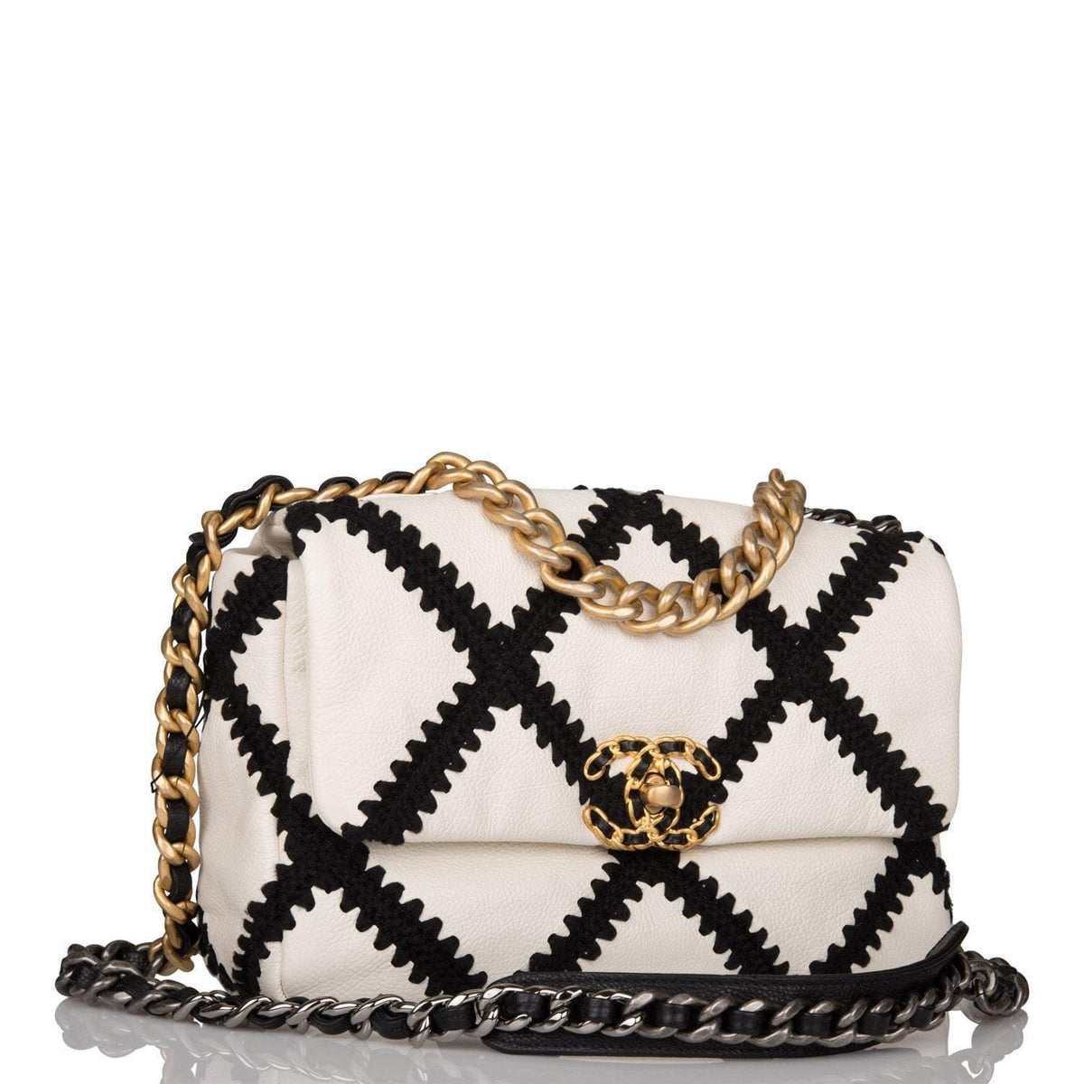 Chanel White and Black Crochet Quilted Calfskin Medium 19 Flap Bag Mixed Hardware - photo 2