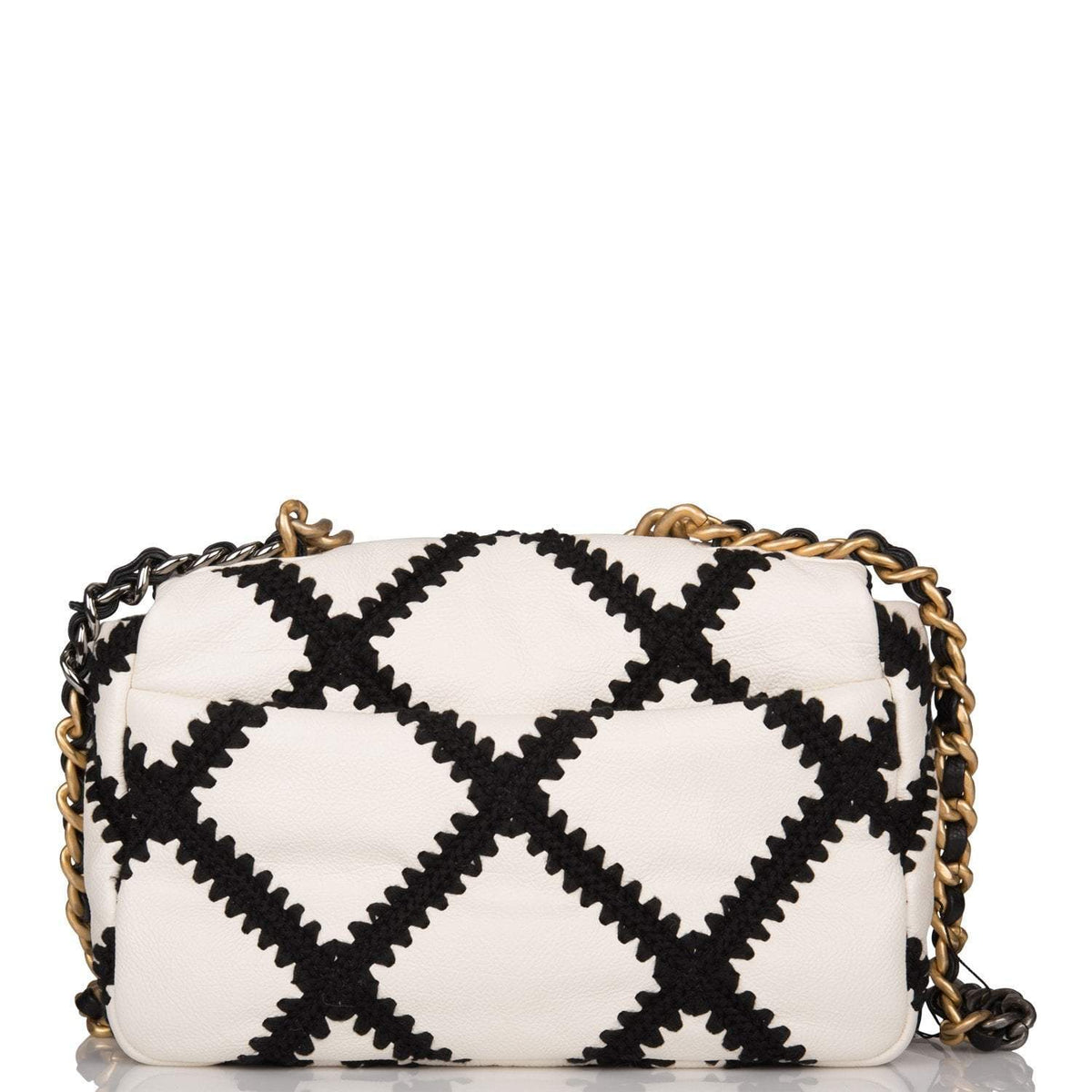 Chanel White and Black Crochet Quilted Calfskin Medium 19 Flap Bag Mixed Hardware - photo 4