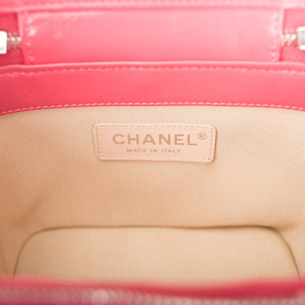 Chanel Pink Small Rattan Vanity Case Silver Hardware - photo 8